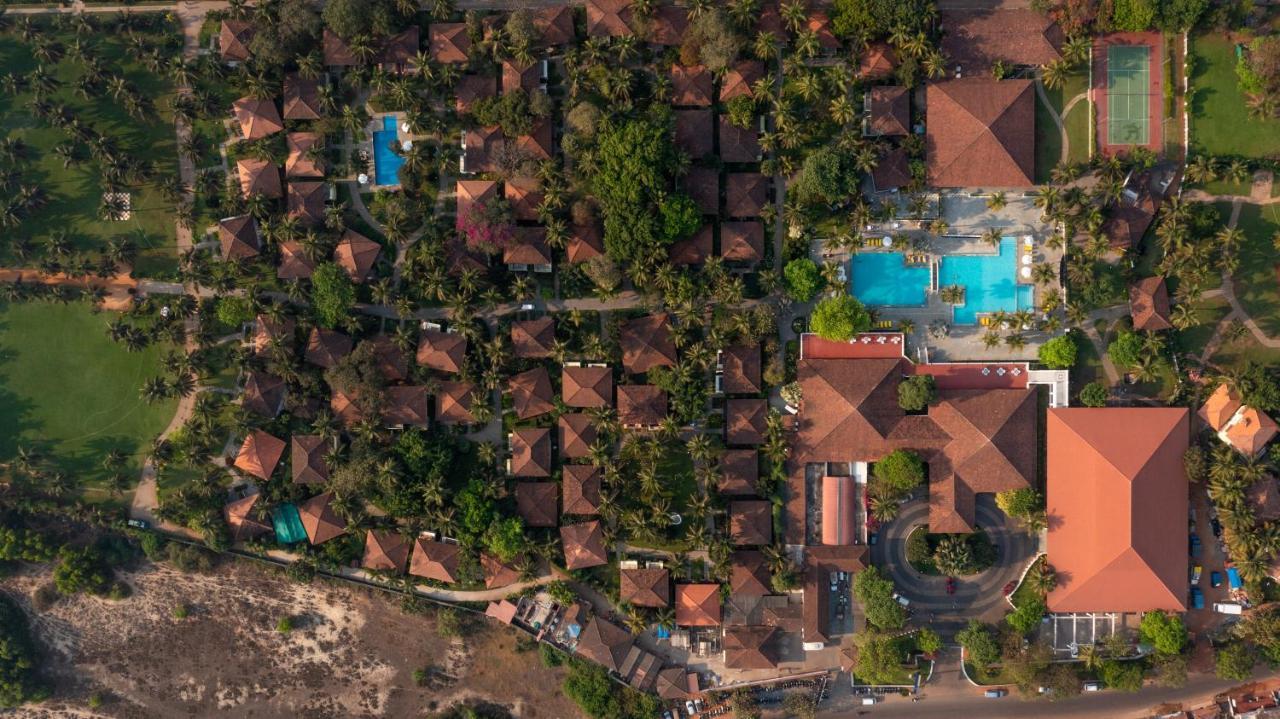Novotel Goa Dona Sylvia Resort Cavelossim Bagian luar foto