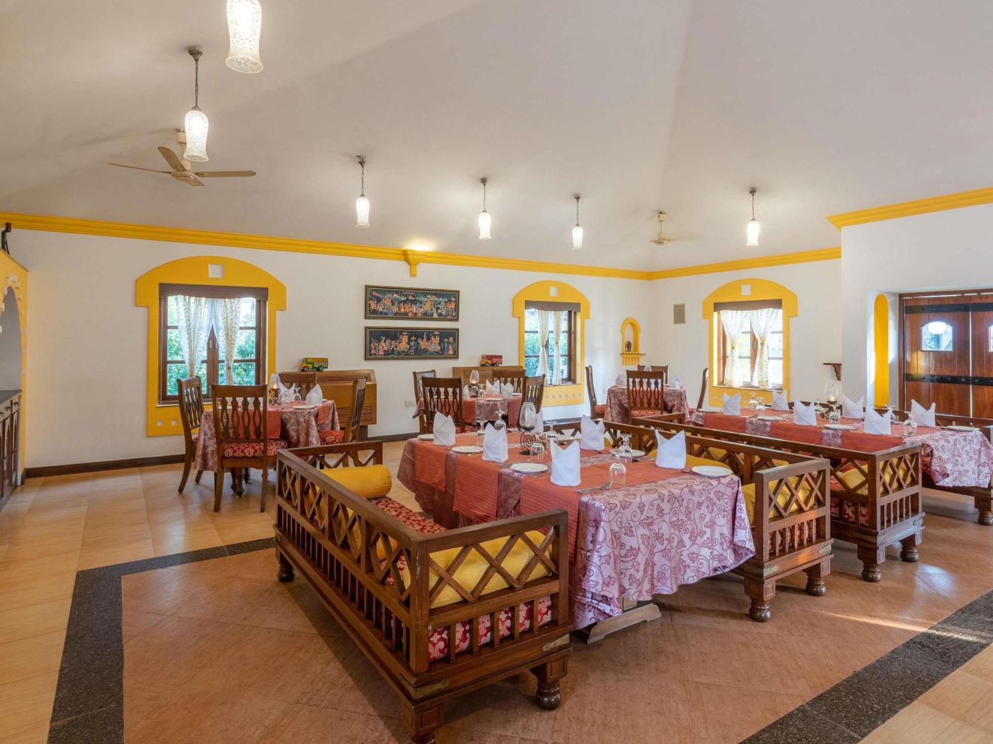 Novotel Goa Dona Sylvia Resort Cavelossim Bagian luar foto