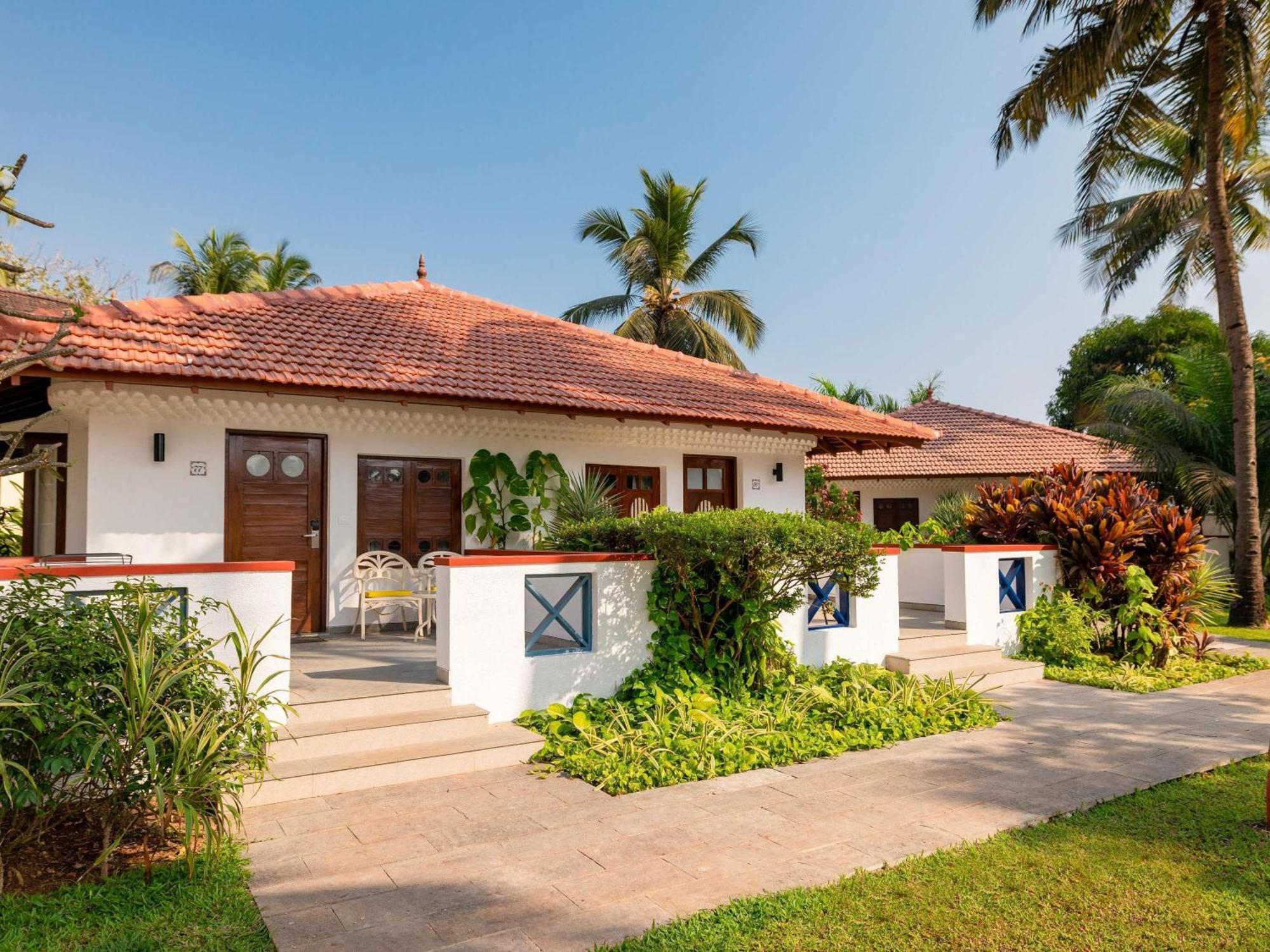 Novotel Goa Dona Sylvia Resort Cavelossim Bagian luar foto